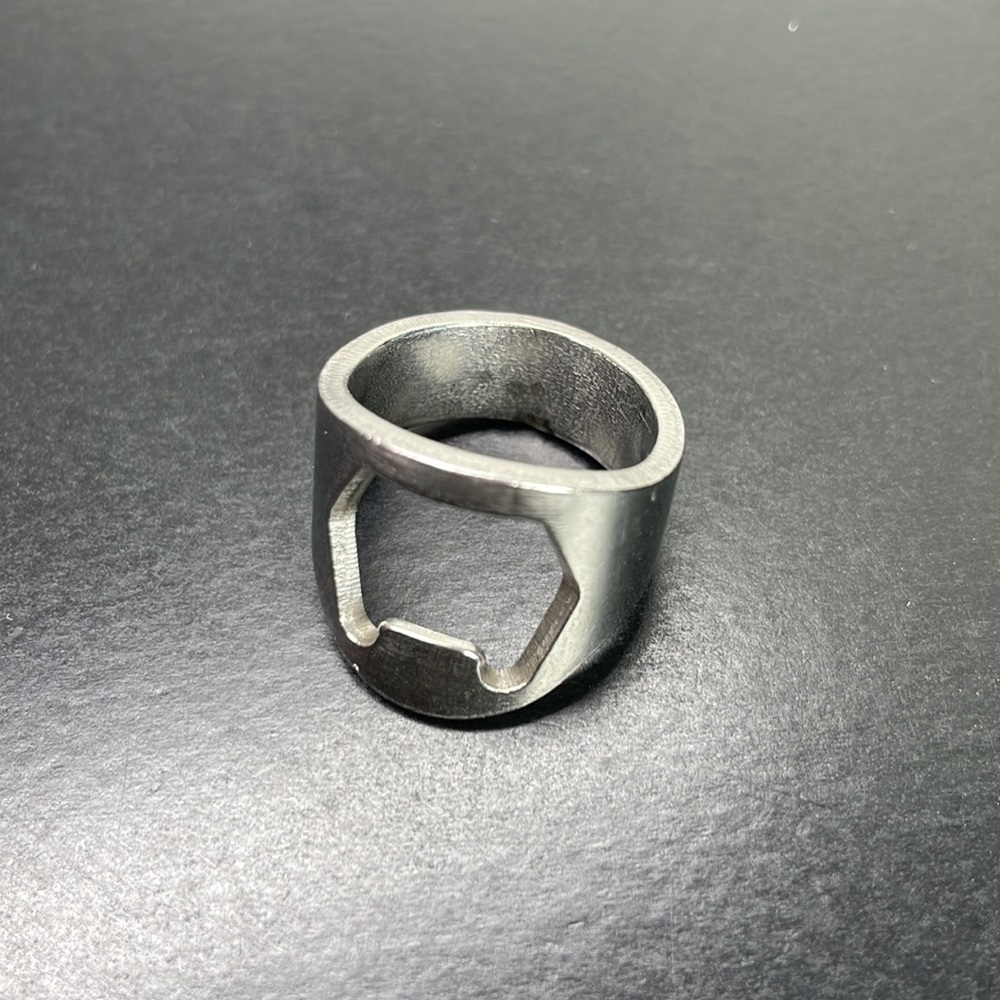 Beer Opener Ring + Keyring - Picture 2 of 6